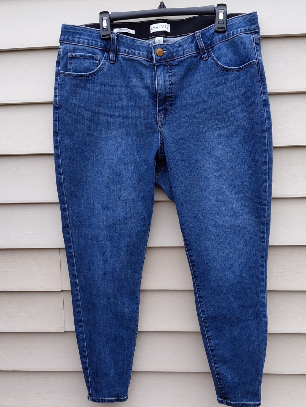 AVA & VIV Women's Blue Mid Rise Skinny  Jeans Size 18